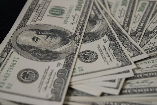 Dólar em alta, cotado a R$ 5,67