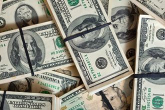 Dólar fecha última sessão em queda de 0,27%, cotado a R$ 5,64