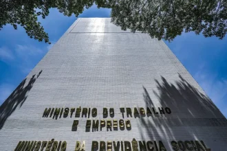 Trabalho e saúde mental: prorrogado o prazo para empresas declararem riscos psicossociais