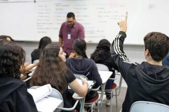 Senado deve analisar projeto que retira gastos com saúde e educação do limite fiscal