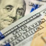 Dólar: moeda encerra última sessão em