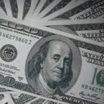 DÓLAR: moeda fecha fecha em queda a R$ 5,23