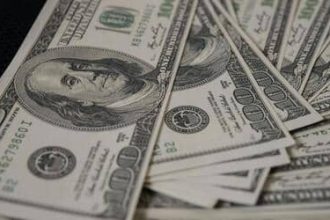 Dólar: moeda encerra último pregão em alta