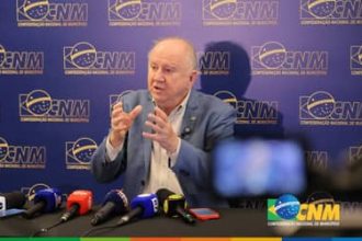 Marcha dos prefeitos: CNM alerta para colapso fiscal dos municípios e pressiona Congresso contra novas despesas