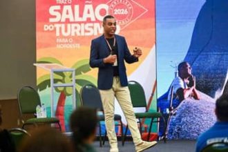 No Salão do Turismo, brasileiro que conheceu 196 países em tempo recorde aponta crescimento do setor no Brasil