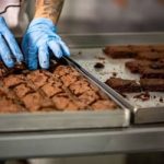 Pequena indústria brasileira tem pior desempenho desde a pandemia, aponta CNI