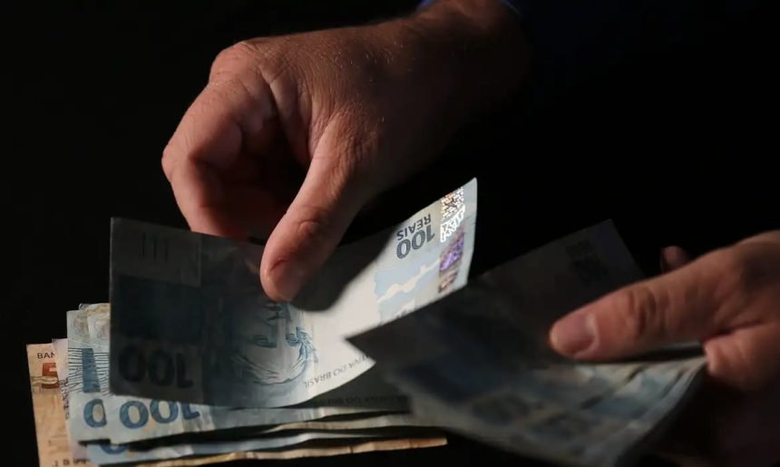 Redução da jornada de trabalho pode custar R$ 48,4 bilhões aos municípios brasileiros