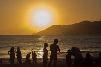 Gastos de turistas internacionais no Brasil batem recorde histórico e chegam a R$ 25 bilhões em 2026