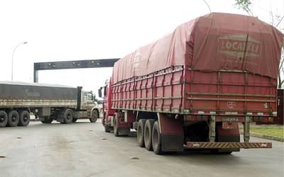 Guerra no Oriente Médio encarece transporte de mercadorias para mais da metade das indústrias, revela CNI