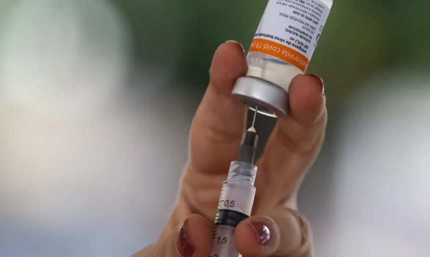 Covid-19: Anvisa determina atualização das vacinas para acompanhar variantes em circulação