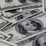 Dólar fecha o último pregão aos R$ 5,11, após queda de 0,50%