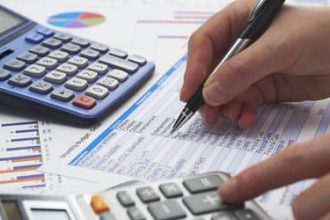 Inadimplência das empresas segue em nível recorde e dívidas alcançam R$ 229,9 bilhões