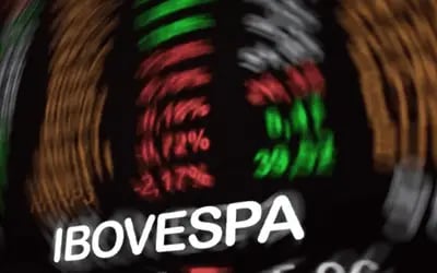 Ibovespa fecha o último pregão aos 166.335 pontos, após alta da Petrobras limitar perdas