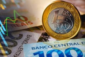 Mercado mantém projeções para inflação, juros, PIB e dólar em 2026