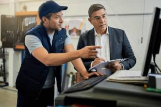 Serviços ganham confiança em agosto, mas comércio perde fôlego
