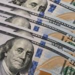 Dólar recua após fala de dirigente do Fed sobre juros