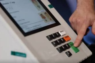 Manual do eleitor: quase 160 milhões vão votar. O que é preciso levar e fazer no dia da eleição?