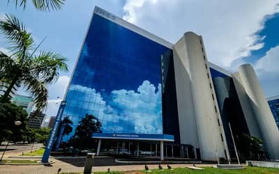 Bancos e INSS: veja o atendimento no ponto facultativo e no feriado de Finados