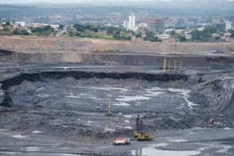 CNI estuda potencial brasileiro na cadeia de minerais críticos e baterias