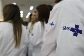 Exame feito em clínica particular poderá valer no SUS; projeto aprovado na Câmara vai ao Senado