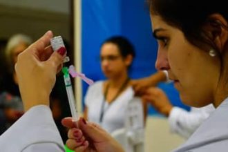 Piso da enfermagem: repasses de setembro superam R$ 825 milhões