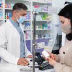 Piso salarial dos farmacêuticos: CNM alerta para impacto de R$ 309 milhões por ano cofres municipais